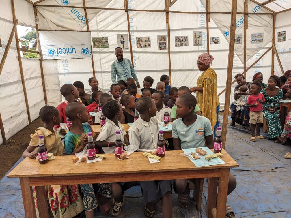 Tujiunge, la classe avec les encadrants